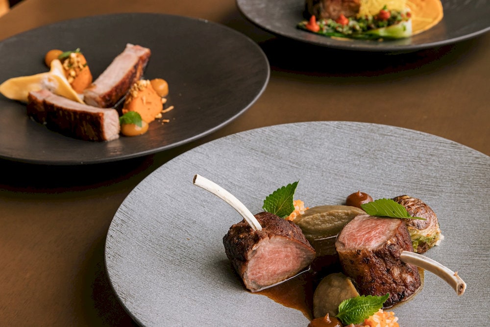 Its steaks are prepared to perfection by Chef Jean-François Nulli 